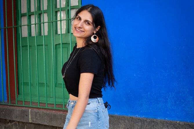 Photo Tour in Coyoacan - Stop 1: Centro Coyoacán cobblestones and quick, guided portraits