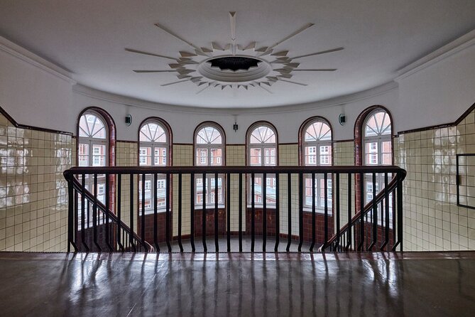 Photo Tour of Hamburg's UNESCO World Heritage Site - The meeting point at Fischertwiete 1A: start smart at 5:00 pm