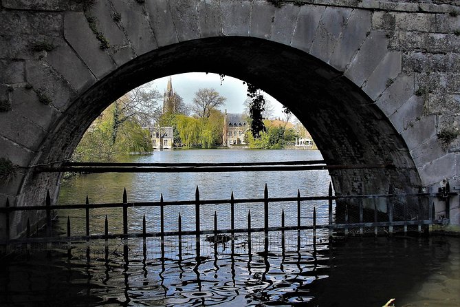 Photo Tour "Philip the Good" + Boat trip - Saint-Anna Church and Jeruzalem Chapel: close-up moments without ticket stress