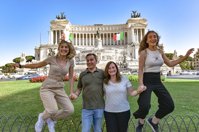 Photo Tour "Rome Holidays" - Stop 3: Fontana di Trevi—photos when everyone else is photographing