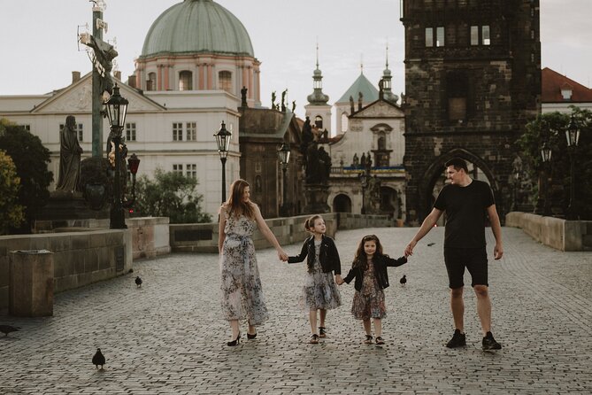 Photographer in Prague, private photoshoot - What makes the photos look good: lighting, angles, and calm direction
