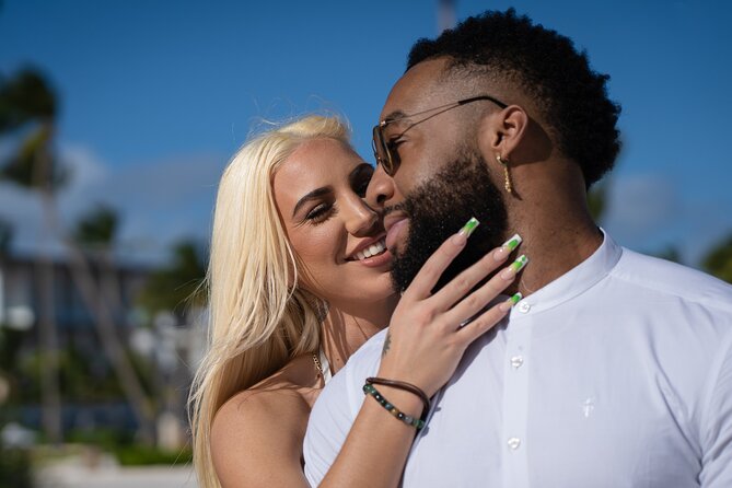 Photographer in Punta Cana, professional photo shoot - The Photo Shoot Itself: Posing Direction and Composition Help