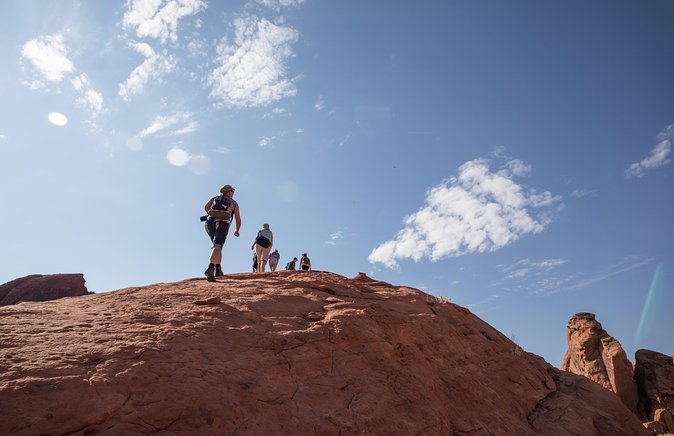 Photographer's Dream: Valley of Fire Hiking Tour - Quick hits (what stands out)