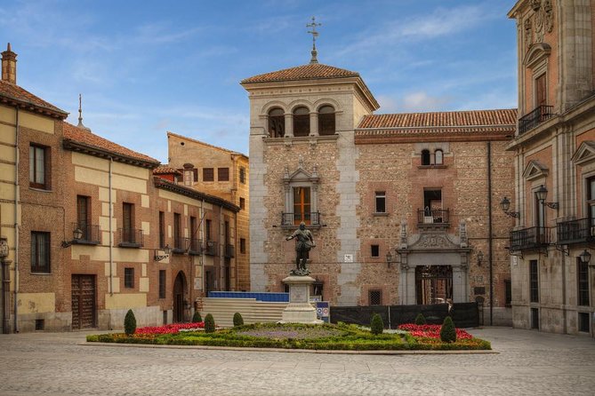 Photographic tour of Madrid with a professional photographer - Key Highlights You’ll Want to Know Up Front