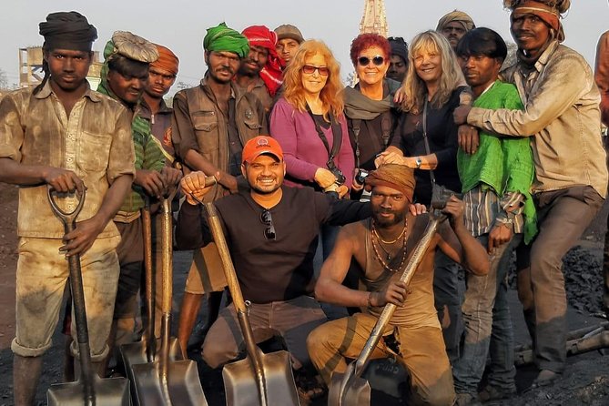 Photography Documentary and Street Photography - Why a photo fixer is worth it in Varanasi