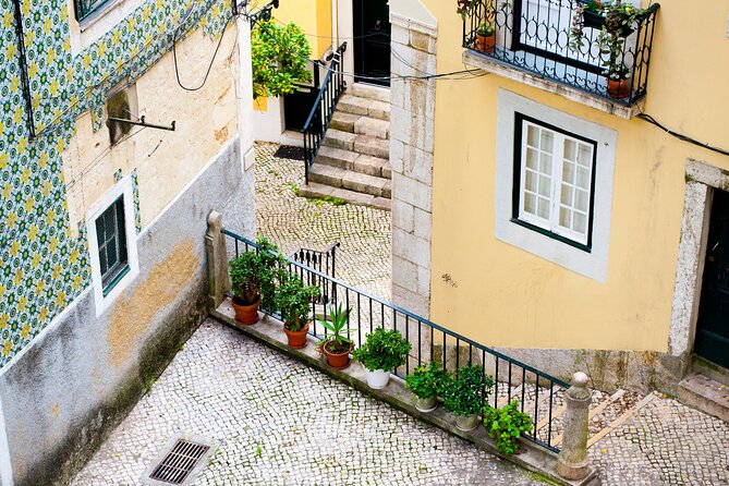 Photography Workshop-Tour in Alfama - Lisbon - What’s Included, What’s Not, and How That Affects Value