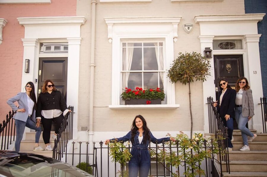 Photoshoot at Notting hill,Covent Garden,St Paul Cathedral - What happens after: edited photos, light adjustments, and your private gallery