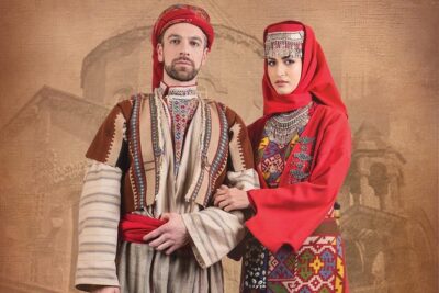 Photoshoot in Armenian garments - Meeting at Teryan Cultural Center: How to Start Without Stress