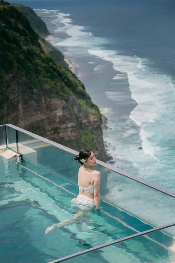 Photoshoot in Bali - Getting great photos without a studio: how the shoot plays out