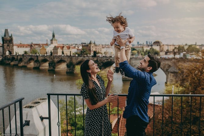 photoshoot in prague - Charles Bridge: the classic backdrop, managed for real photos