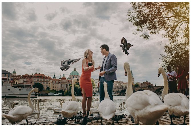 photoshoot in prague - Prague Castle stop: dramatic views, but keep your feet moving