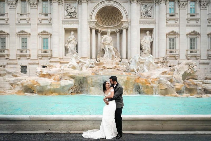 Photoshoot in Rome for couples - The Roman Trio experience: Trevi, Spanish Steps, and the Colosseum