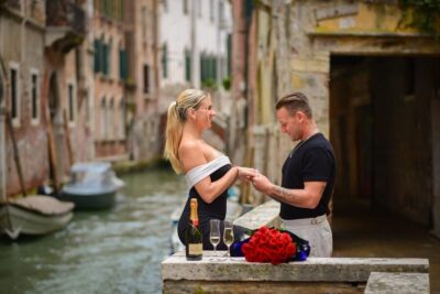 Photoshoot in Venice: Your Story, Our Lens - Book Now! - Destination 1: Rialto Bridge photos that look like Venice, not a backdrop