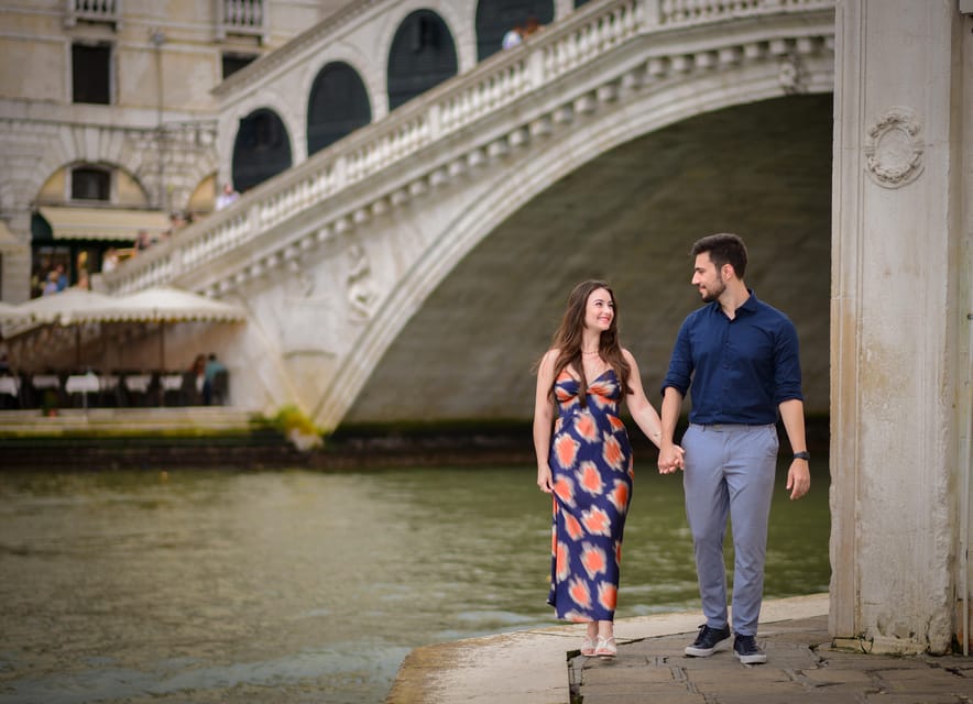 Photoshoot in Venice: Your Story, Our Lens - Book Now! - Pro equipment and pro photographer: why it shows in the final images