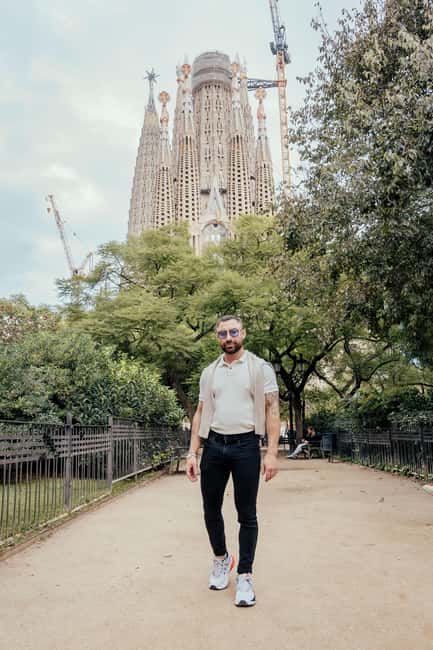 PHOTOSHOOT Sagrada Familia (find me version) - Best For What Kind of Trip?