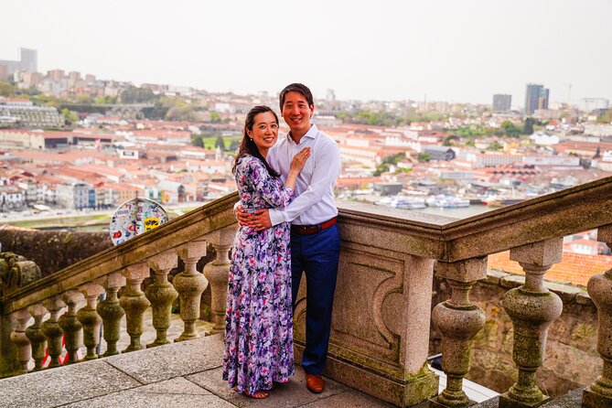 Photoshoot Unforgettable in Porto - Couple or Single - Catedral da Sé (Porto Cathedral): Adding Scale and Story to Your Photos