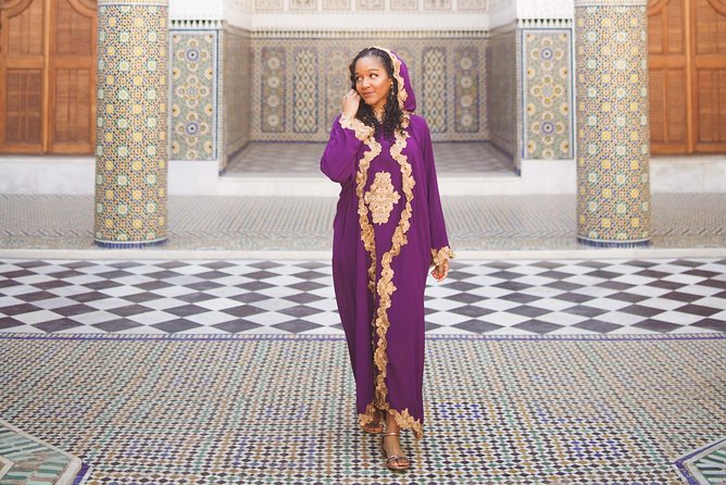 Photoshoot with a Local Photographer in Marrakech - Getting Started at Koutoubia Mosque (and Why the First Minutes Matter)