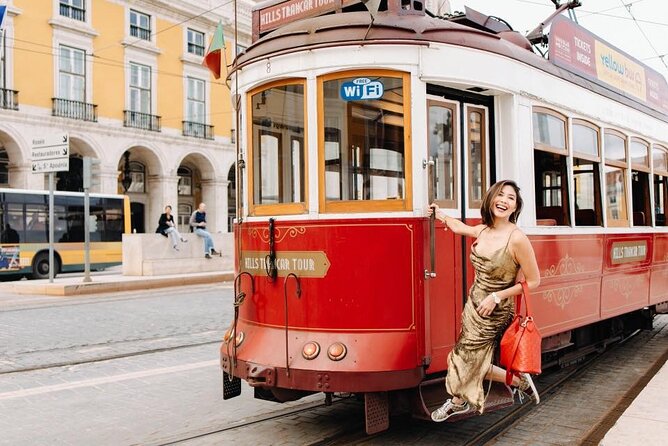 Photoshoot with a professional photographer in Lisbon - Key Highlights Worth Planning For