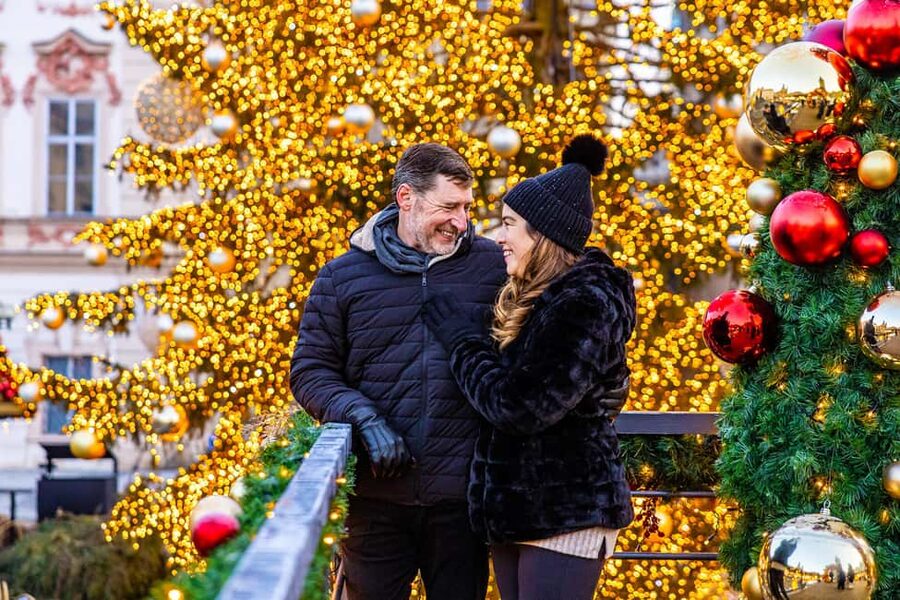 Prague: Christmas/Easter Markets Tour with Photoshoot - A 150-minute Prague market walk that turns into real keepsakes
