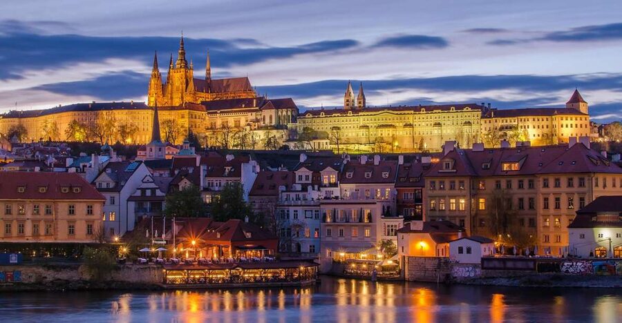 Prague: Evening Photography Tour by Car - Pick-up and the 2-hour rhythm that keeps the photos flowing