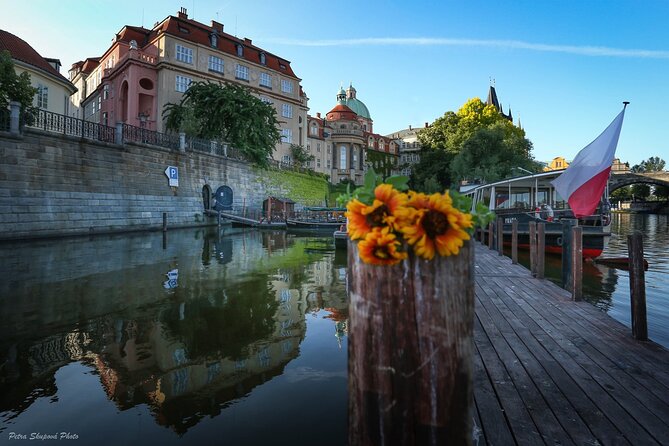 Prague Photoshoot for Couples, Betrothed, Family & Friends - Photo Delivery in Three Days: Why It’s Worth Paying For