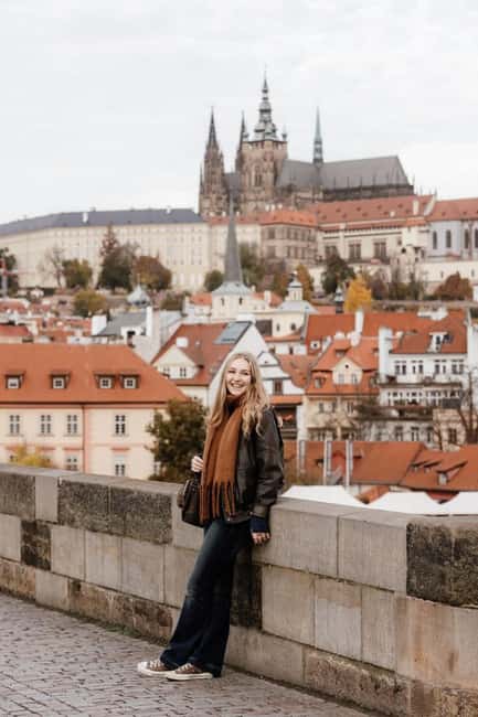 Prague: Private Professional Photoshoot with Edited Photos - Old Town Meet-Up: A Private Session with Elvin Novruzov