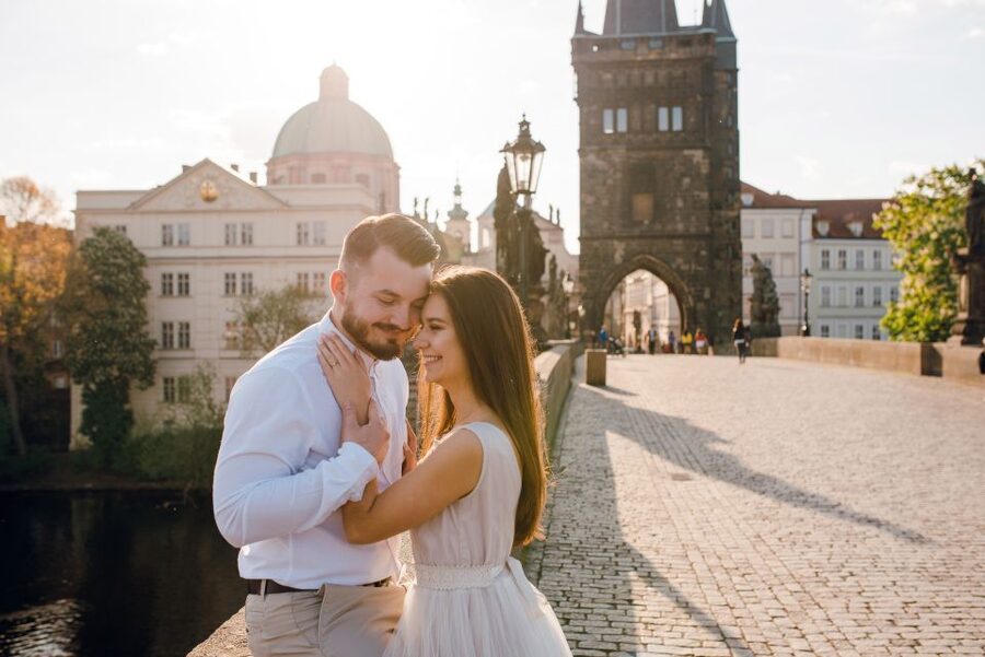 Prague: Professional Photoshoot at Charles Bridge - Four Seasons Hotel Prague as the Basepoint