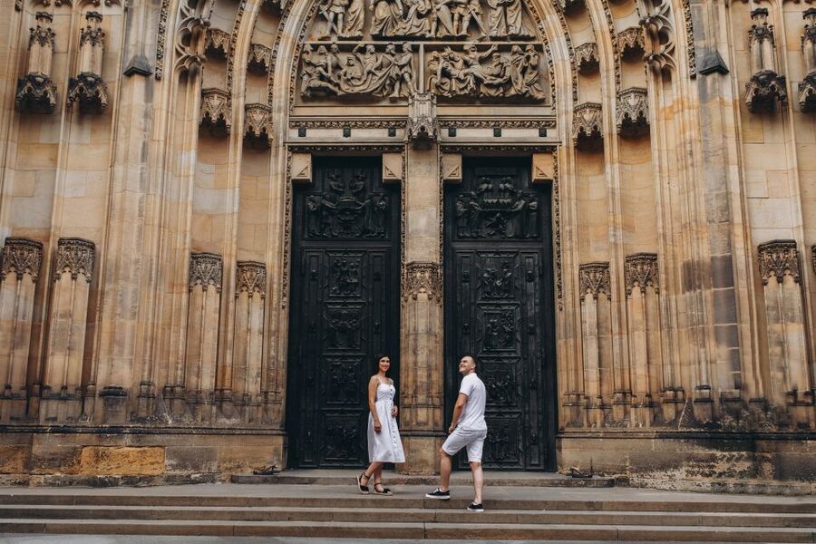 Prague: Professional Photoshoot at Prague Castle - Prague Castle Photoshoot in Plain Terms: What You’re Really Paying For