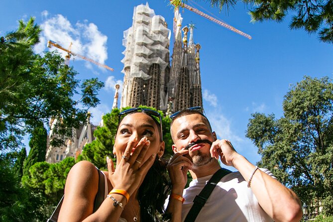 Private and Personalized Photography Adventure in Barcelona - Where It Starts: Sagrada Familia Souvenir Shop