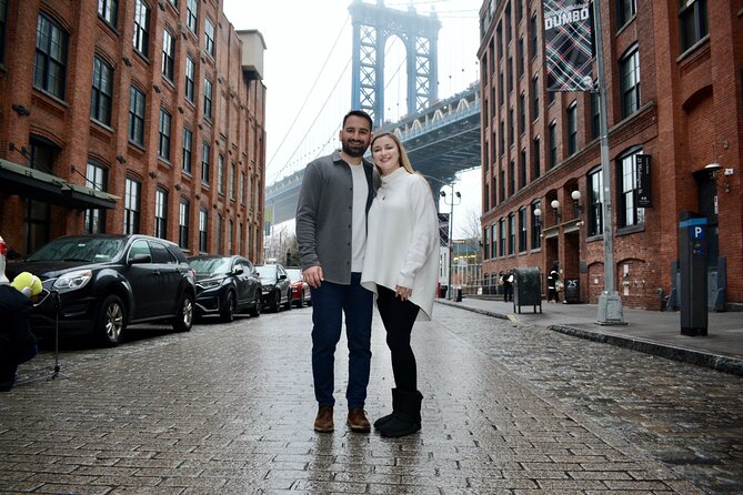 Private Brooklyn Bridge & DUMBO Photoshoot with Pro Photographer - Stop 1: Brooklyn Bridge Photos With Real Landmark Impact