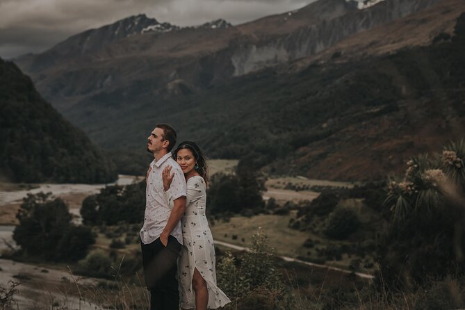 Private Couples Photo Shoot in Queenstown - Golden hour timing: the light is the star