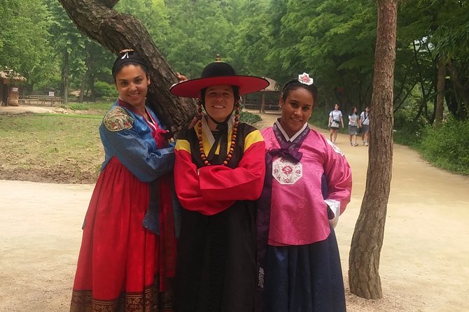 Private day tour Korea(Seoul trip) with Professional Photographer - Key Points Worth Knowing