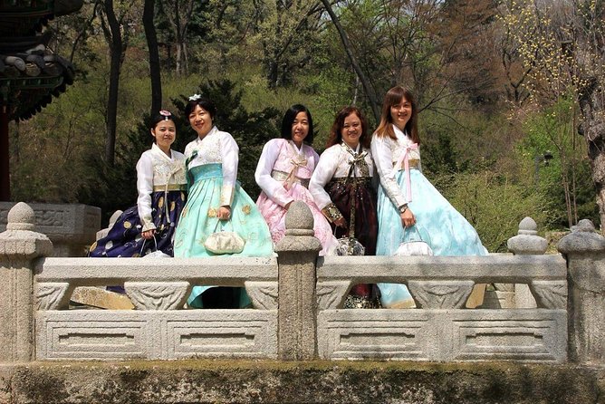 Private day tour Korea(Seoul trip) with Professional Photographer - North of the Capital: DMZ Routing with Heyri Art Village and Provence Village