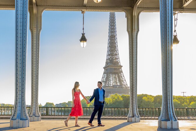 Private Guided Professional Photoshoot by the Eiffel Tower - How the Shoot Works in About One Hour: Poses, Angles, and Tower-Perfect Planning