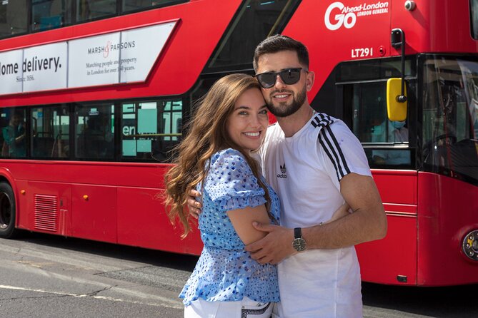 Private London Photo Shoot Tour with a Professional Photographer - Trafalgar Square to St James’s Park: What Each Stop Gives You
