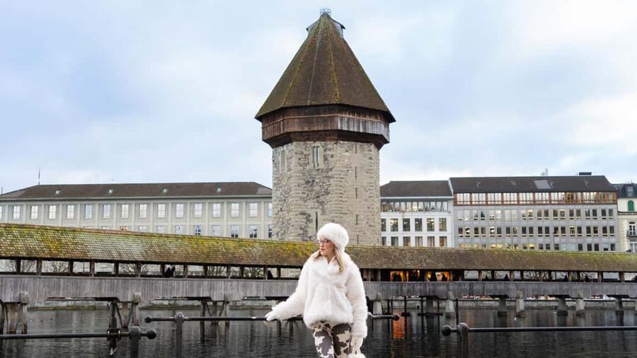 Private Lucerne Old Town Tour w/ Local Guide & Photographer - Where it all starts: Luzerner Seepromenade views and easy first photos