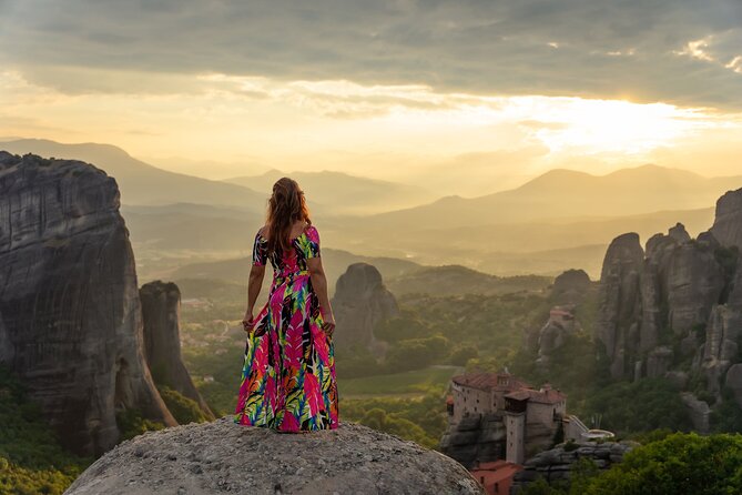 Private Meteora Photo Shoot with a Professional Photographer - For proposals and special moments: how to make it feel personal