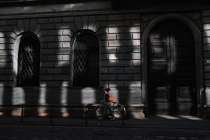 Private Milan Street Photography Walking Tour with an Artist - Stop 2: Basilica di Sant’Ambrogio and Università Cattolica Courtyards
