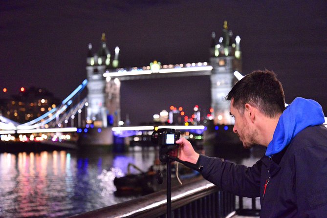 Private Night Photography Tour in London - A night photo tour that actually teaches you camera control