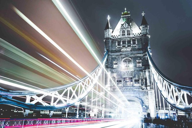 Private Night Photography Tour in London - St. Paul’s Cathedral at night: making the skyline feel intentional