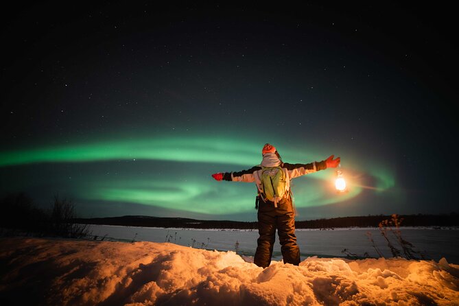 Private Northern Lights photography tour in Rovaniemi - Pickup, warmth, and the first win: you’re not starting cold and confused