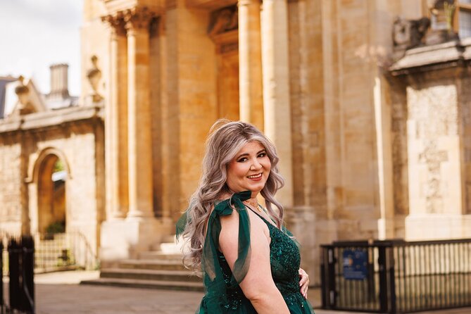 Private Oxford Portraits Photo Tour Photos in Iconic Locations - Bodleian Library and Divinity School: Books, Stone, and Big-Campus Energy