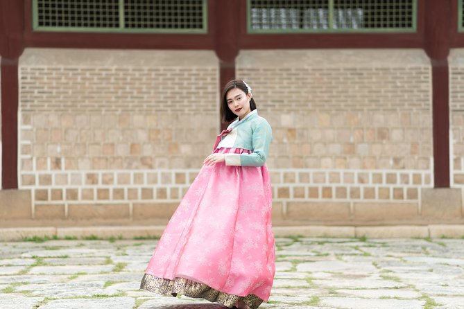Private Palace Photo Shoot in Seoul with a Photographer - Price and value: is $40 realistic for what you get?
