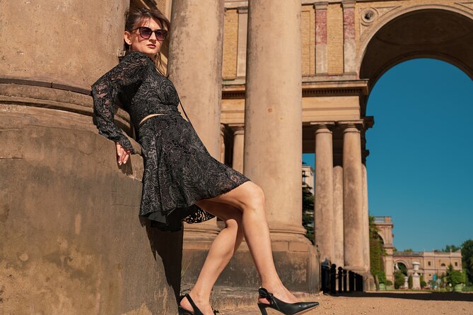 Private Personalized Photoshoot in Berlin - Quick hits before you book