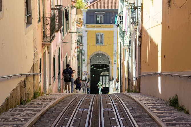 Private Photo Session in Portugal with a Local Photographer - Principe Real: a softer neighborhood feel