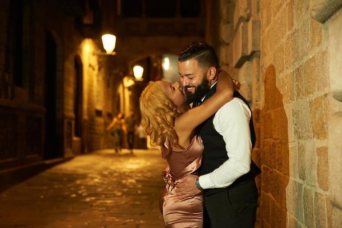 Private Photo Session with a Local Photographer in Barcelona - Why a Private Photo Shoot Works So Well in Barcelona