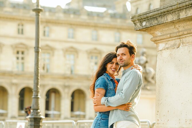Private Photo Shoot at the Louvre - Jardin des Tuileries: Calm, Nature-Focused Photos