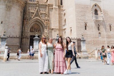 Private Photo Shoot in Seville : Cathedral + Santa Cruz Quarter - Meeting Point and How the On-Foot Route Feels