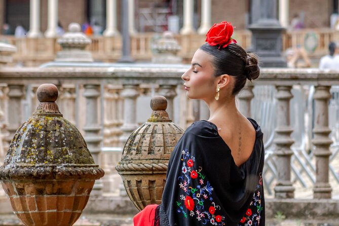 Private Photo Shoot in Seville : Spanish Steps - Getting There on Foot: Start at Torre Norte and Walk Your Way Through