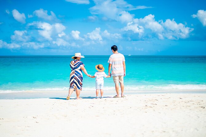 Private Photo shoot in Turks and Caicos - Meeting at Shay Café & Lounge: Grace Bay Start Point Tips